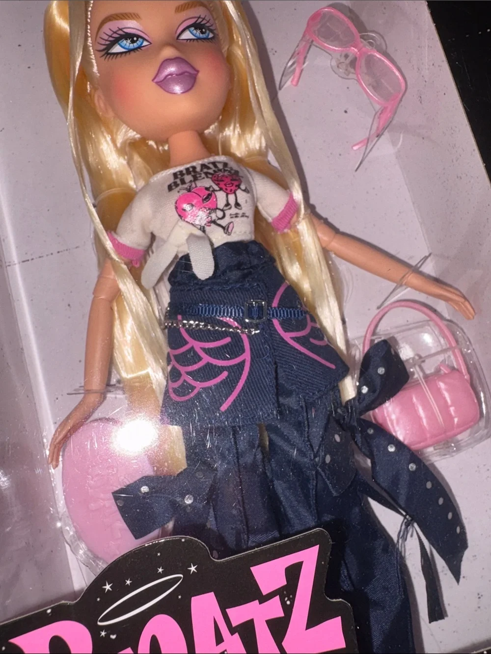 Bratz Blonde Fashion Doll with Pink Accessories TOY and accessories